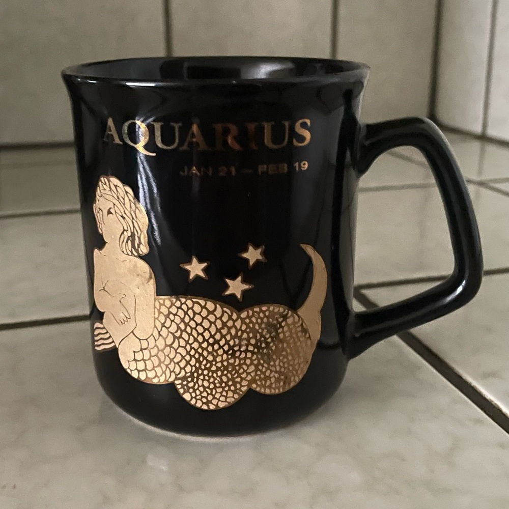 Vintage Aquarius ♒️ Coffee/Tea Mug